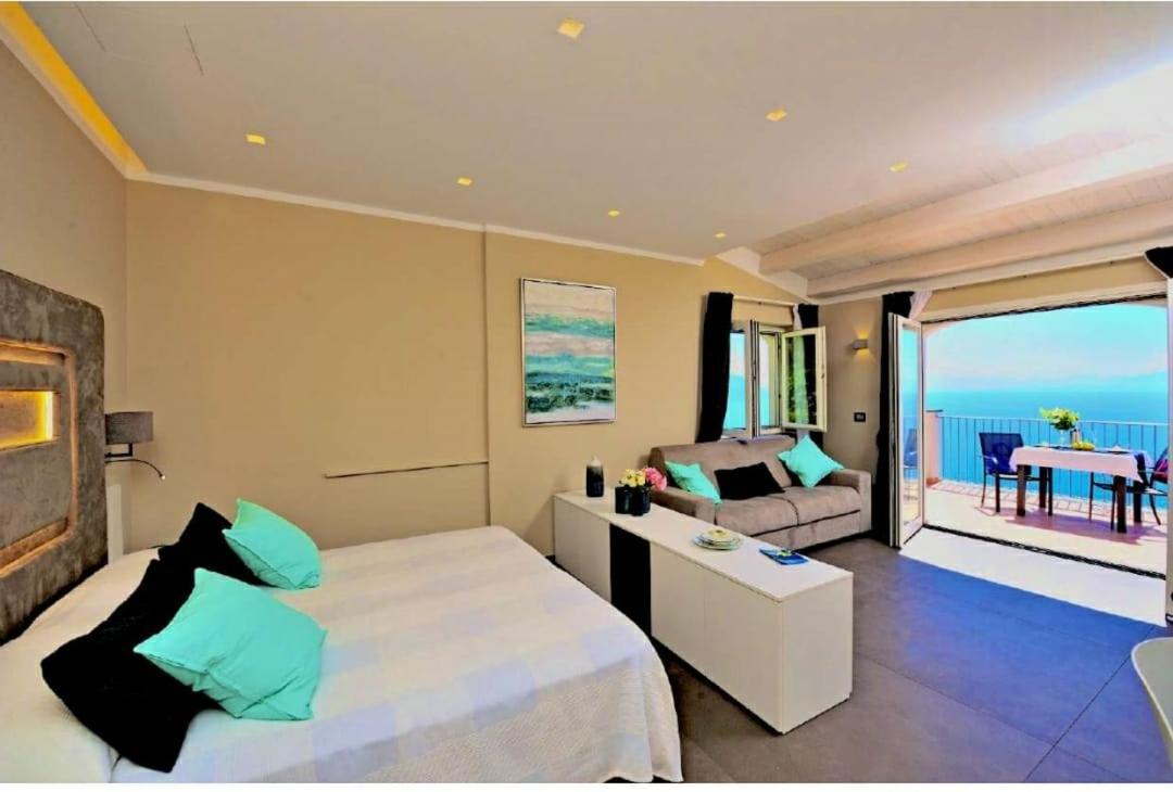Amalfi Blu Retreat Apartment Luaran gambar