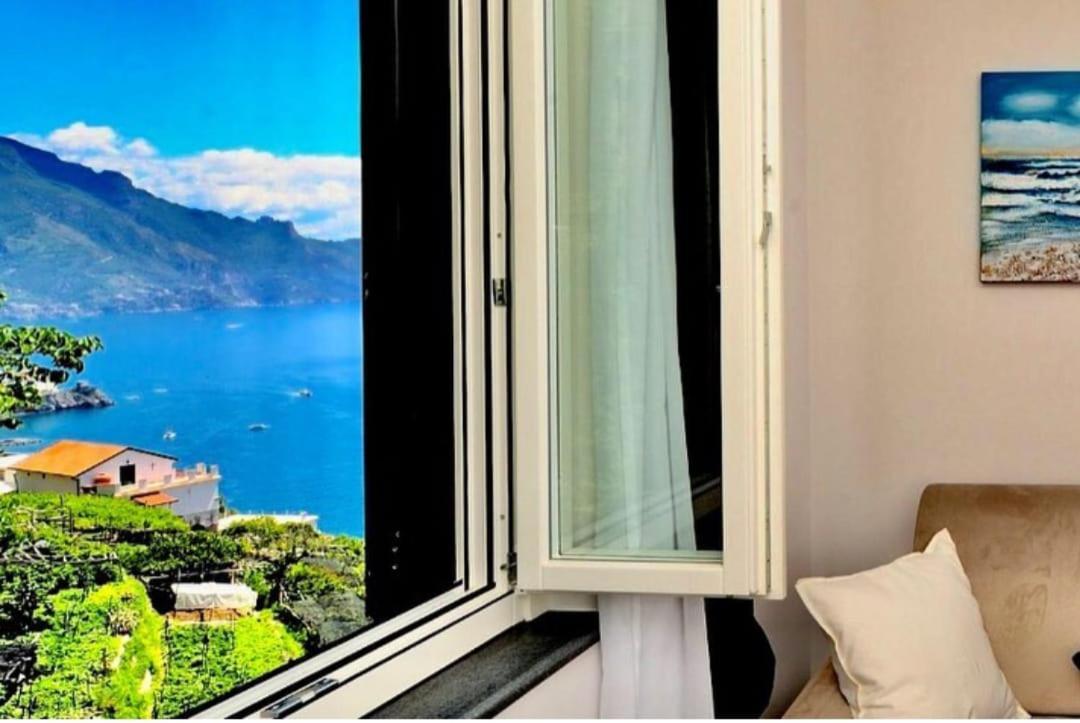 Amalfi Blu Retreat Apartment Luaran gambar